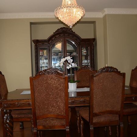 Bed and Breakfast The Vacation House Пентиктон Экстерьер фото